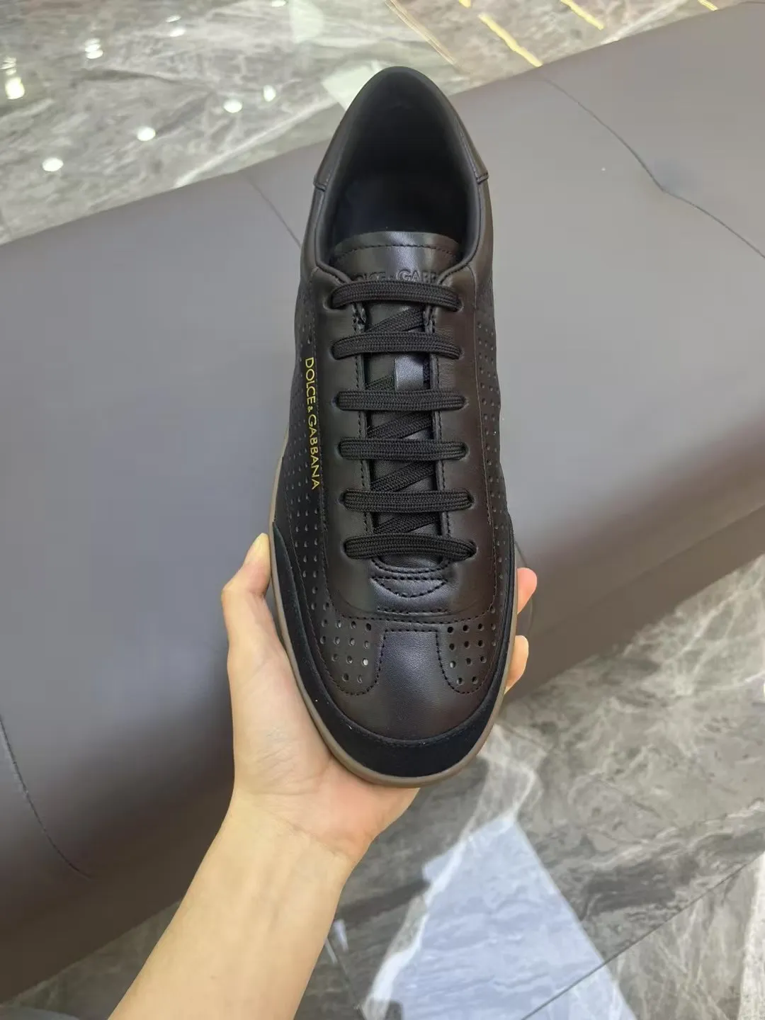 Men's Men's Shoes 💰400 [New Style] 🐝🐝DG—Dolce&G men's calfskin sneakers Portofino Yacht shoes, simple and versatile design, unique saddle leather soles. The Dolce &G logo rear wing is the icing on the cake. Imported cowhide + rubber outsole Size: 39-44 (customized at 38.45)
